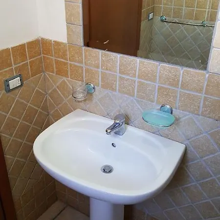 Holiday home Bilocale A 50 Mt. Dalla 28 *