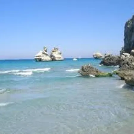 Bilocale A 50 Mt. Dalla 28 بيت للعطل *